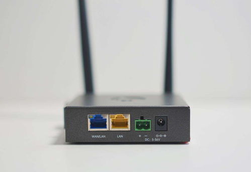 蒲公英R300A路由器 4G上網與智能組網的完美結合